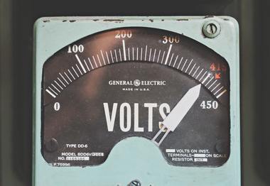 Analog Voltmeter measuring 400V